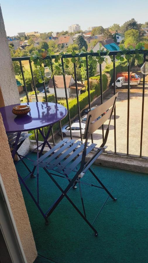 Chateauroux : Bel Appartement Avec Balcon Dış mekan fotoğraf